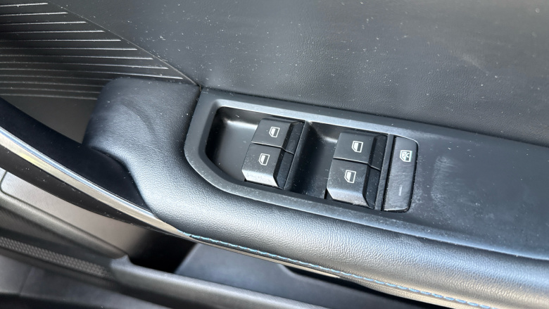 MG MG4 125kW SE EV 51kWh 5dr Auto Electric Hatchback